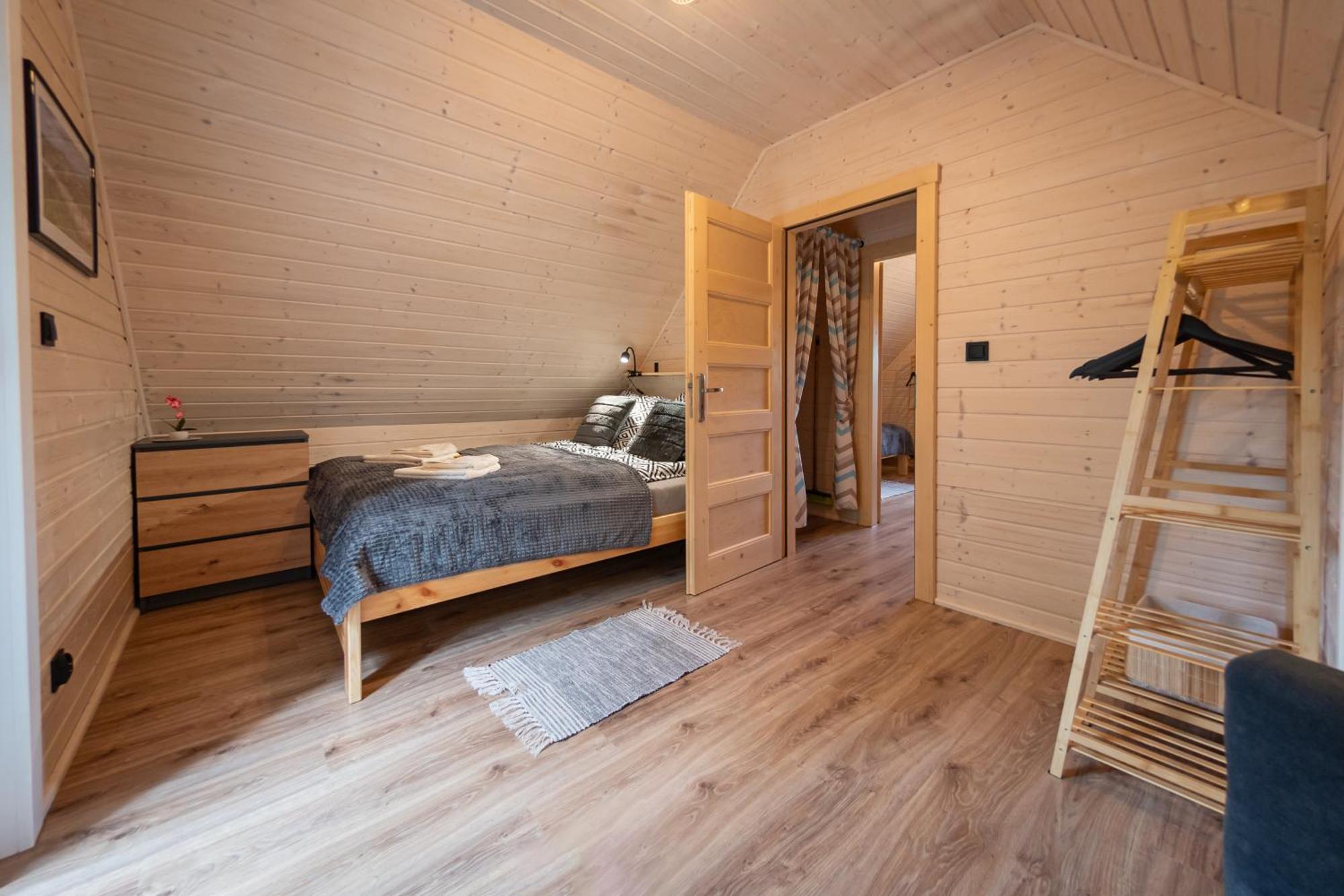 Ferienhaus U Sosny - Nowoczesne Na Wylacznosc, Spokojna Okolica Blisko Lasu I Szlaku, 1,2 Km Od Centrum Brennej *